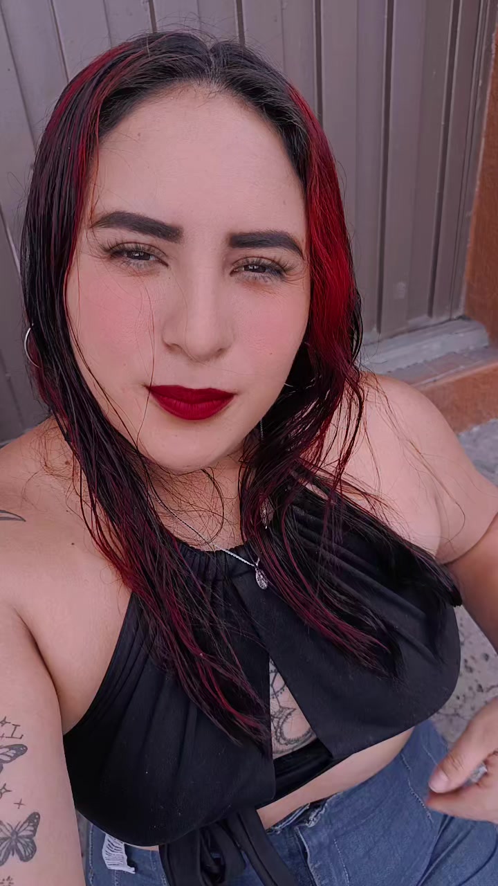 @LA NICOL 🍓🧸🫦