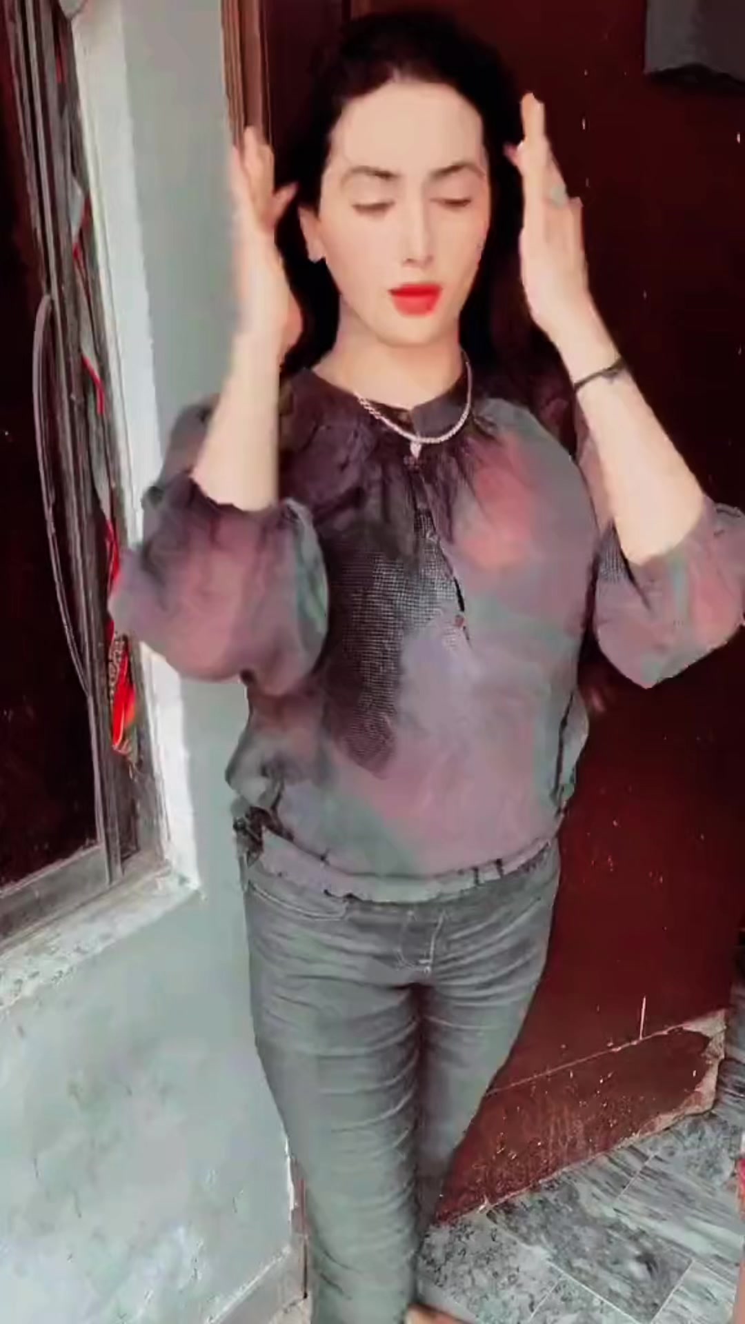 @🦋