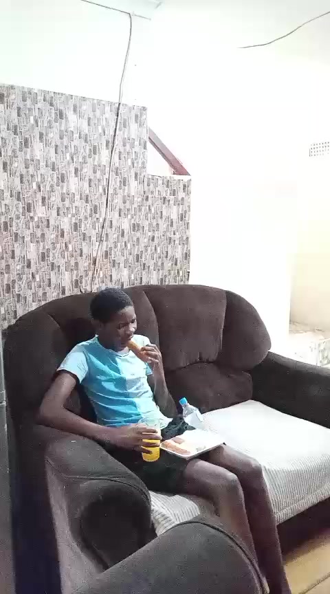 @Nqanqa