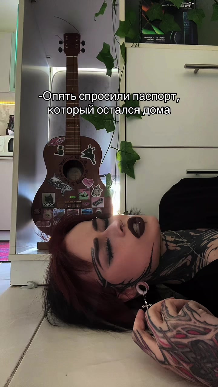 @Tsukini_suka🍅