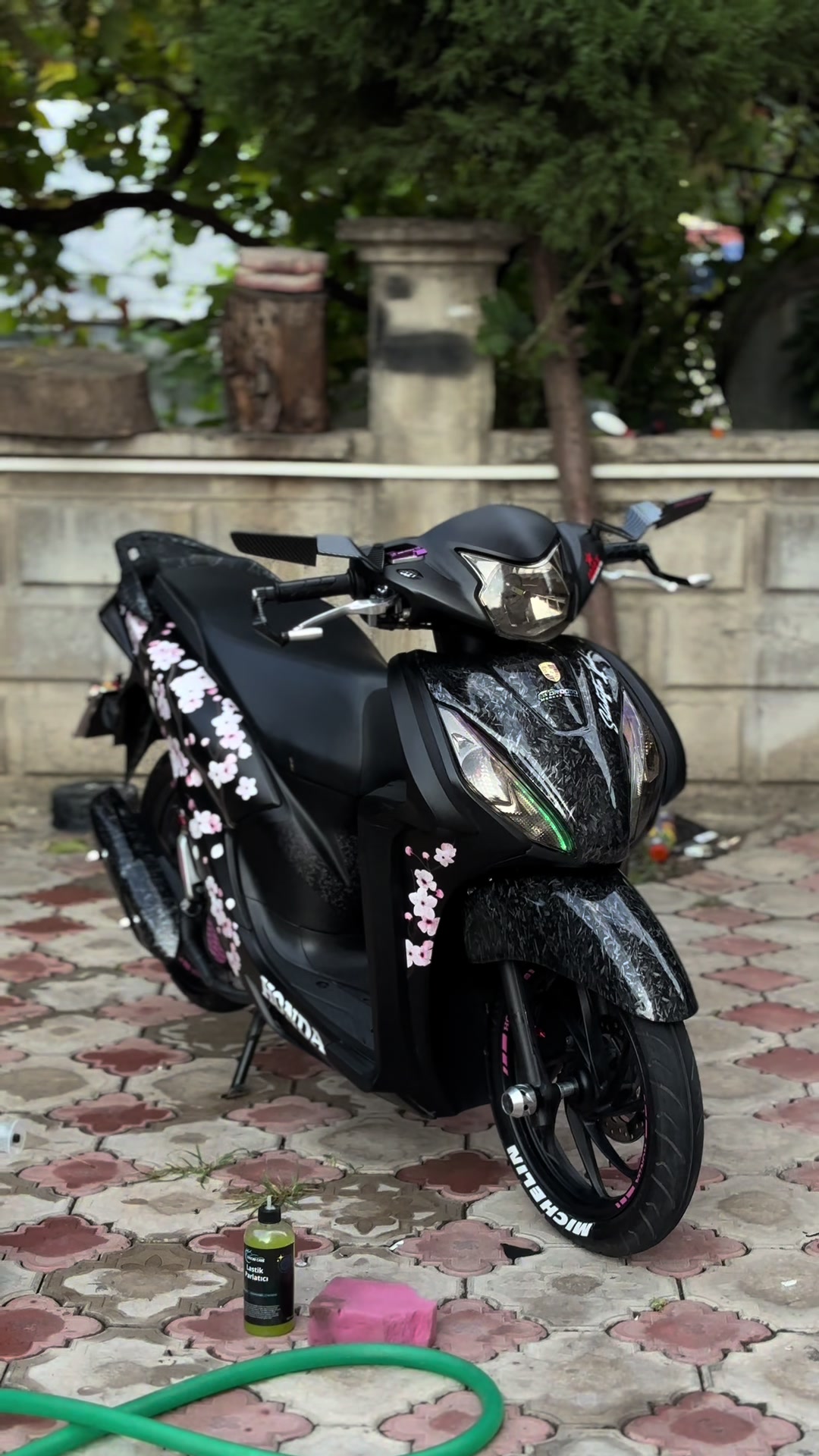 @𝐒𝐓.