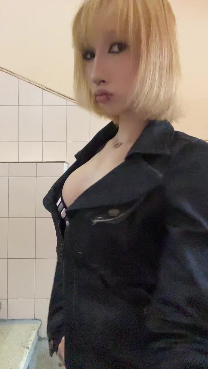 @тгк: лоли подхалимка