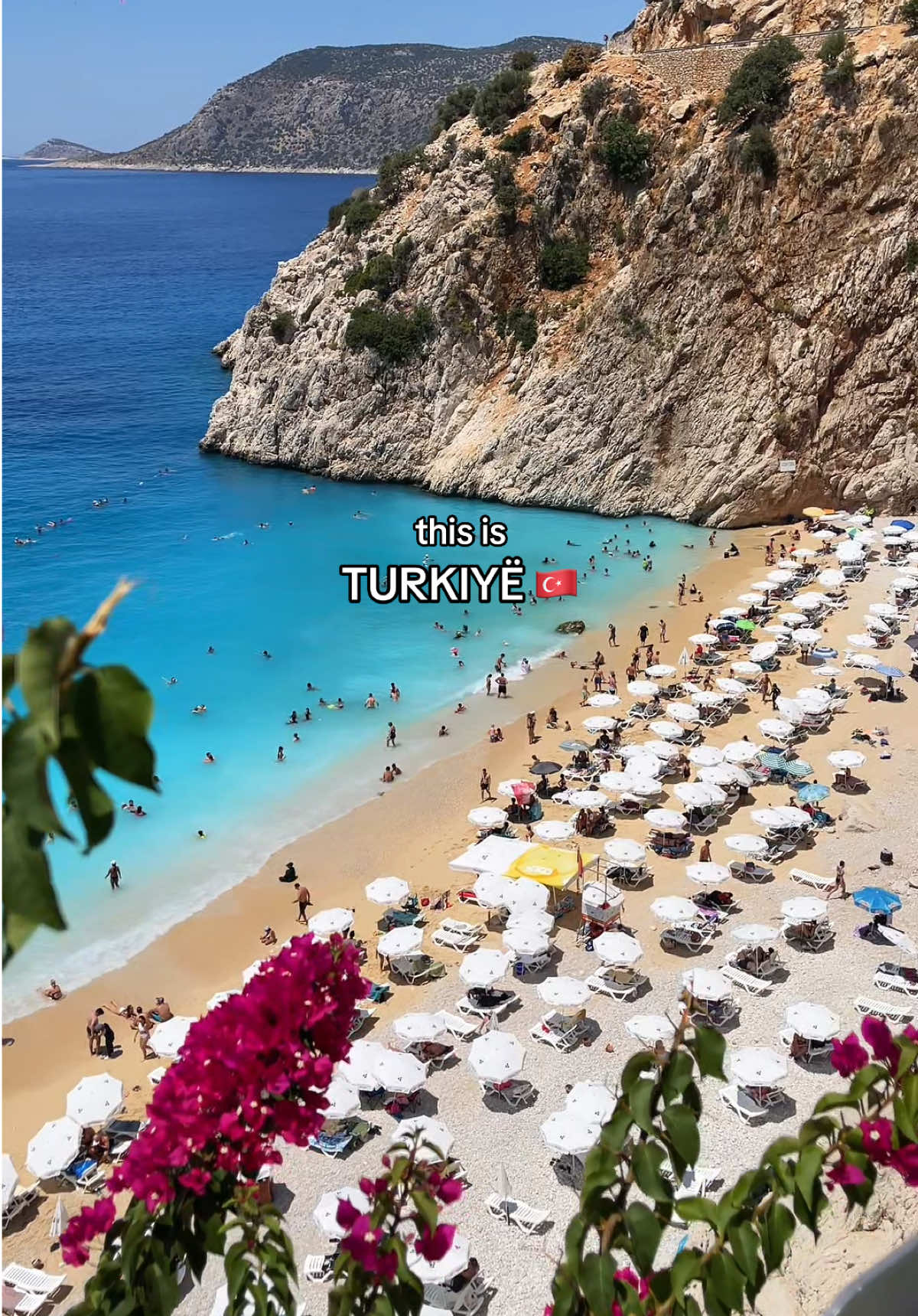 @Yumna | Fashion & Travel