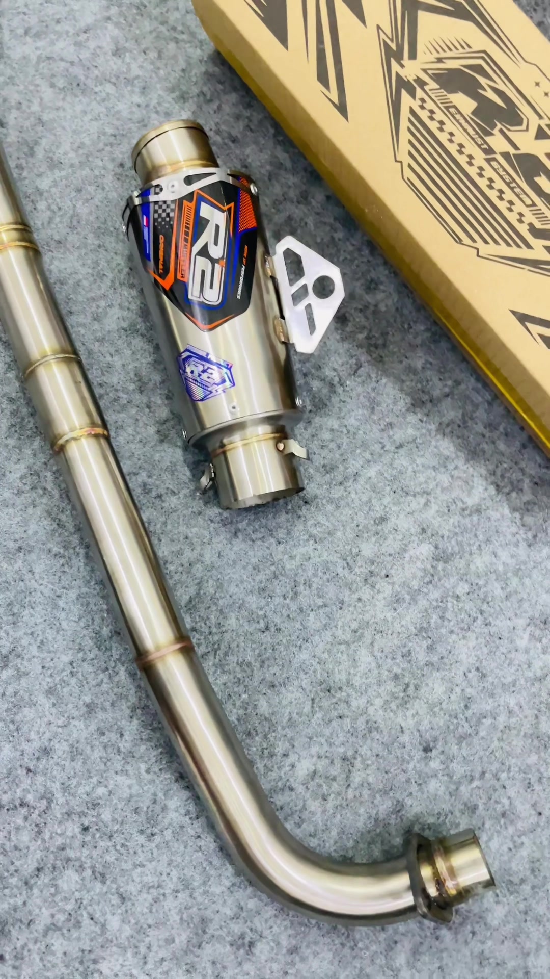 @r2 muffler