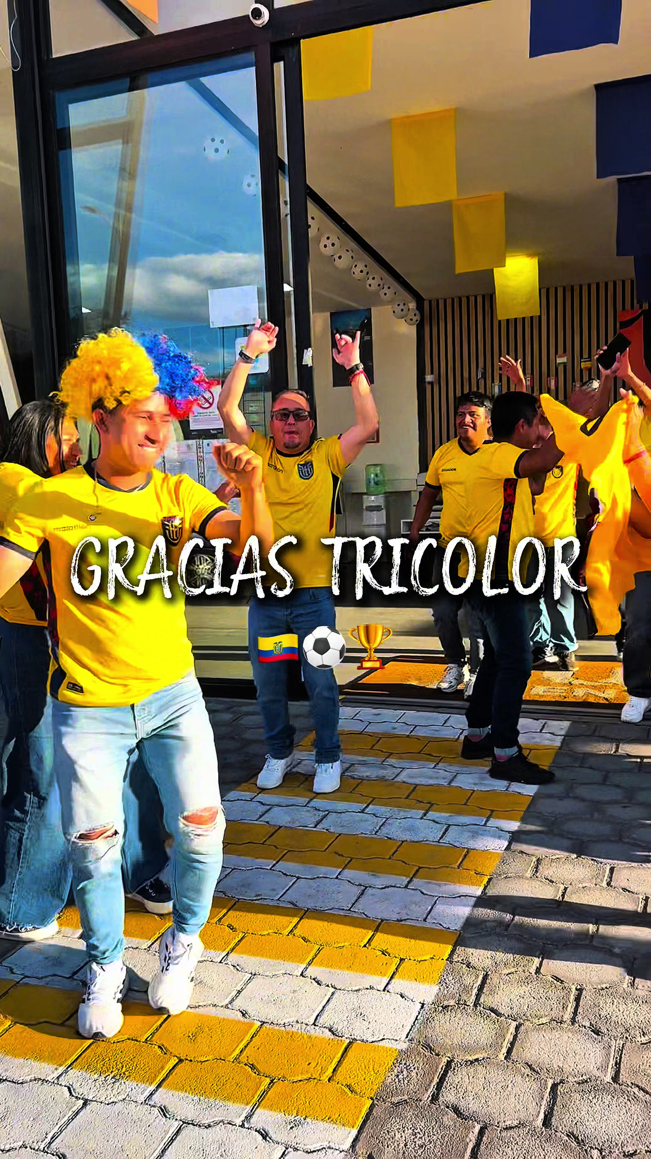 @URGENTITO TUMBACO
