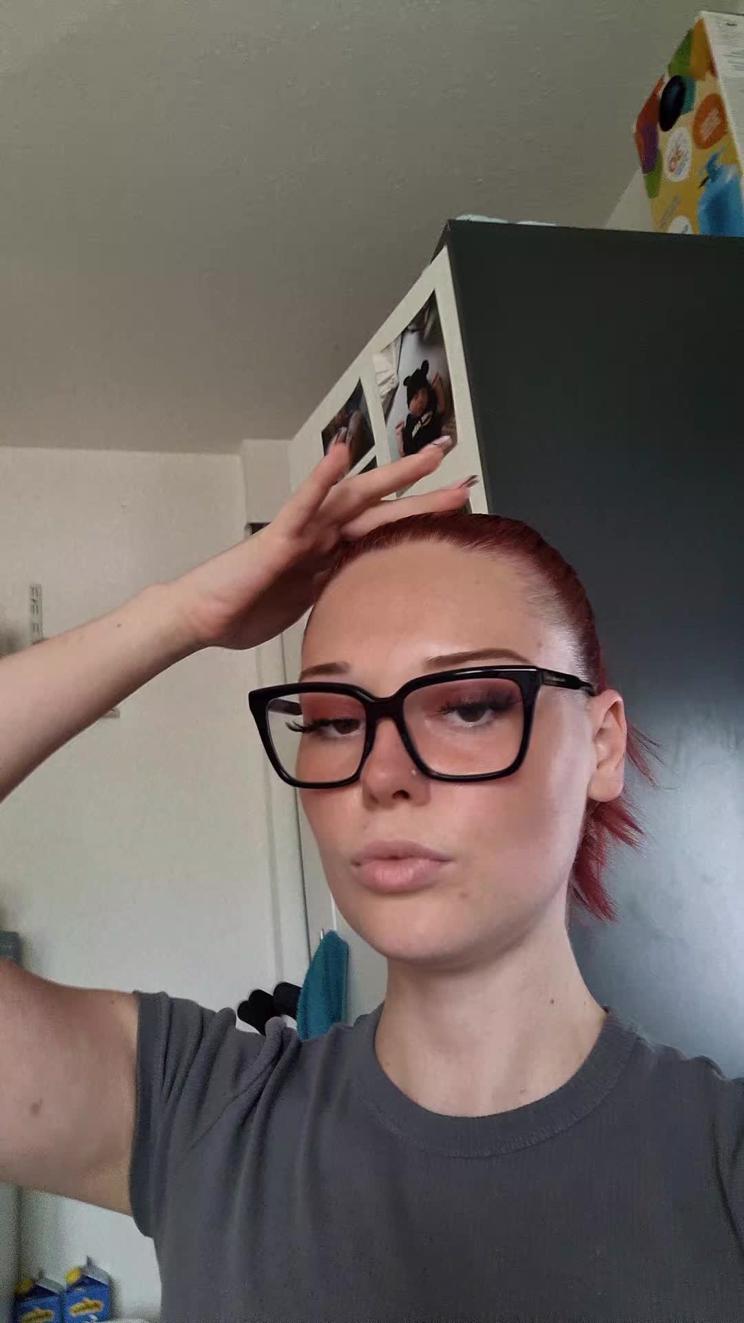 @Lara