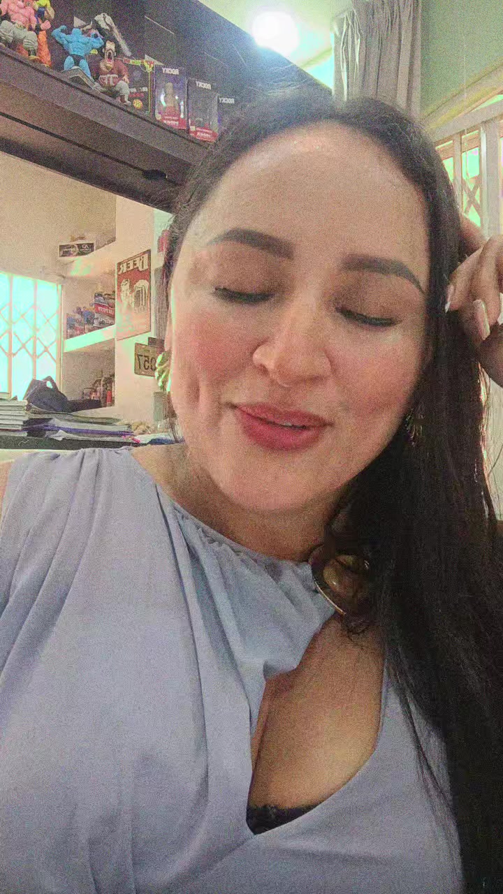 @lucesita infante🇪🇨