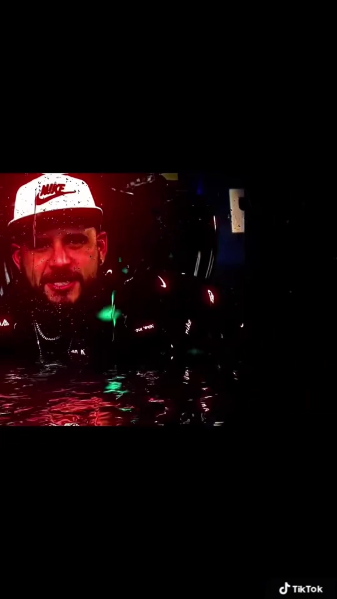 @H👹
