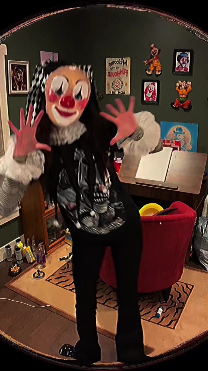 @clownlady