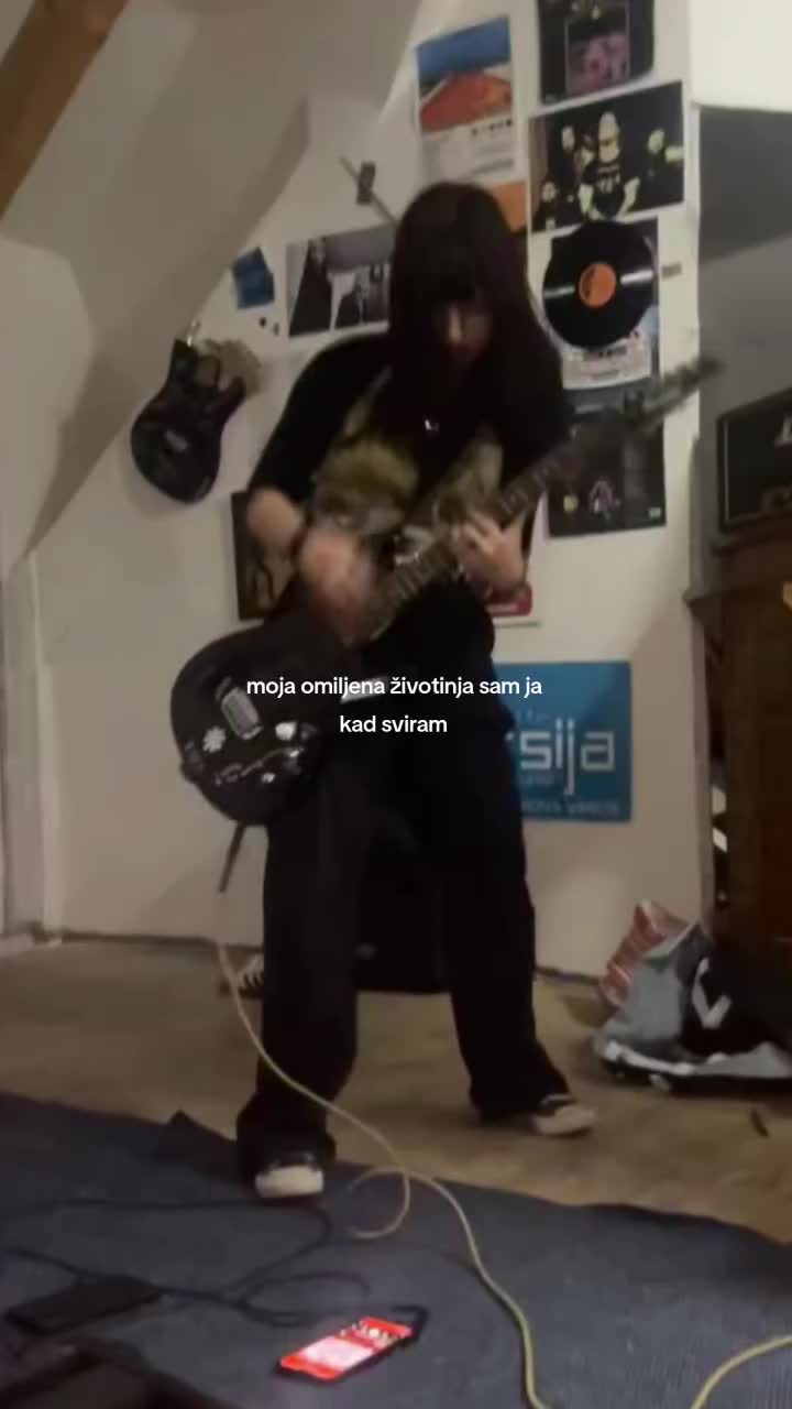 @Emilija🗡️