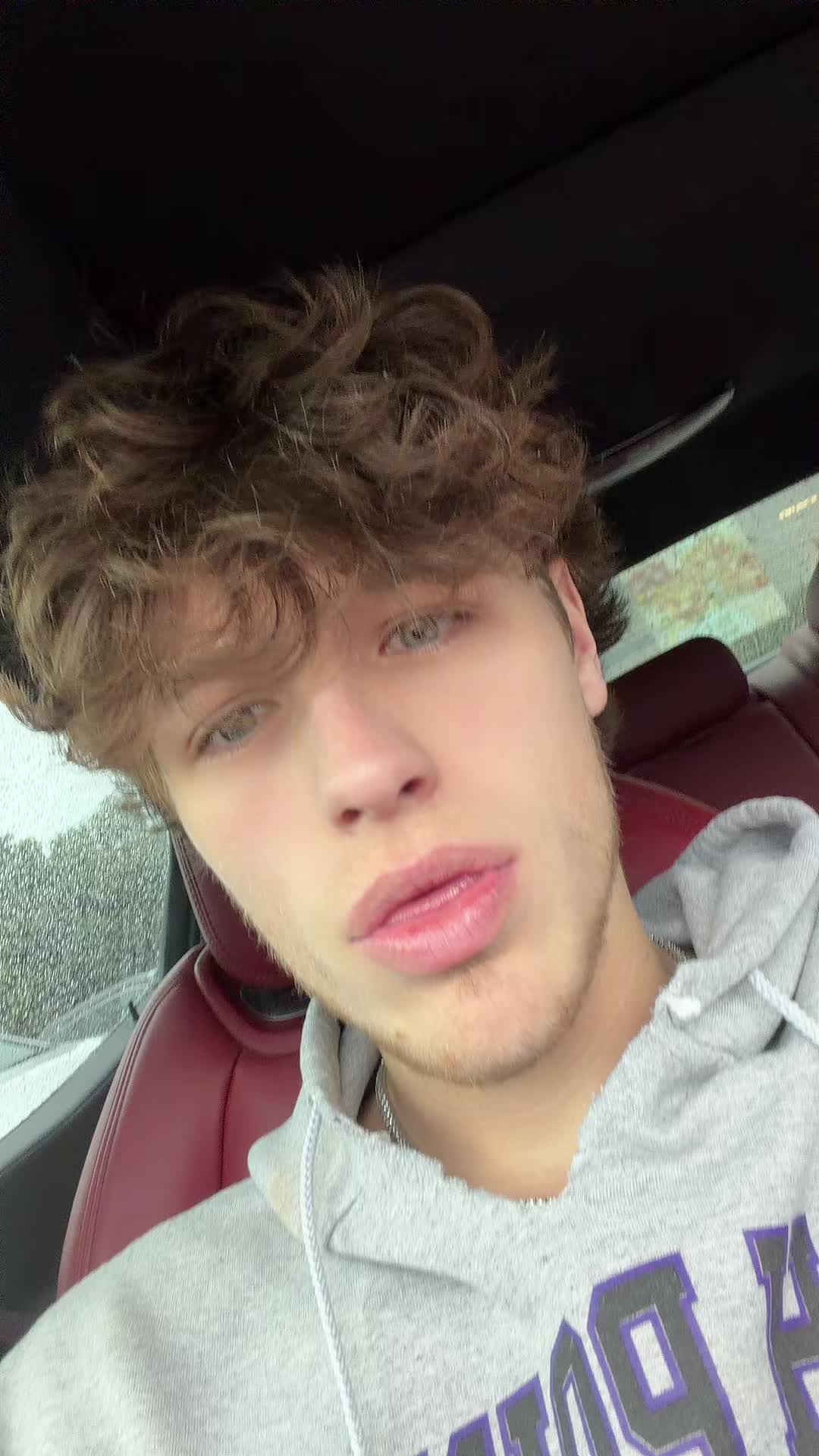 @Hayden 🖤