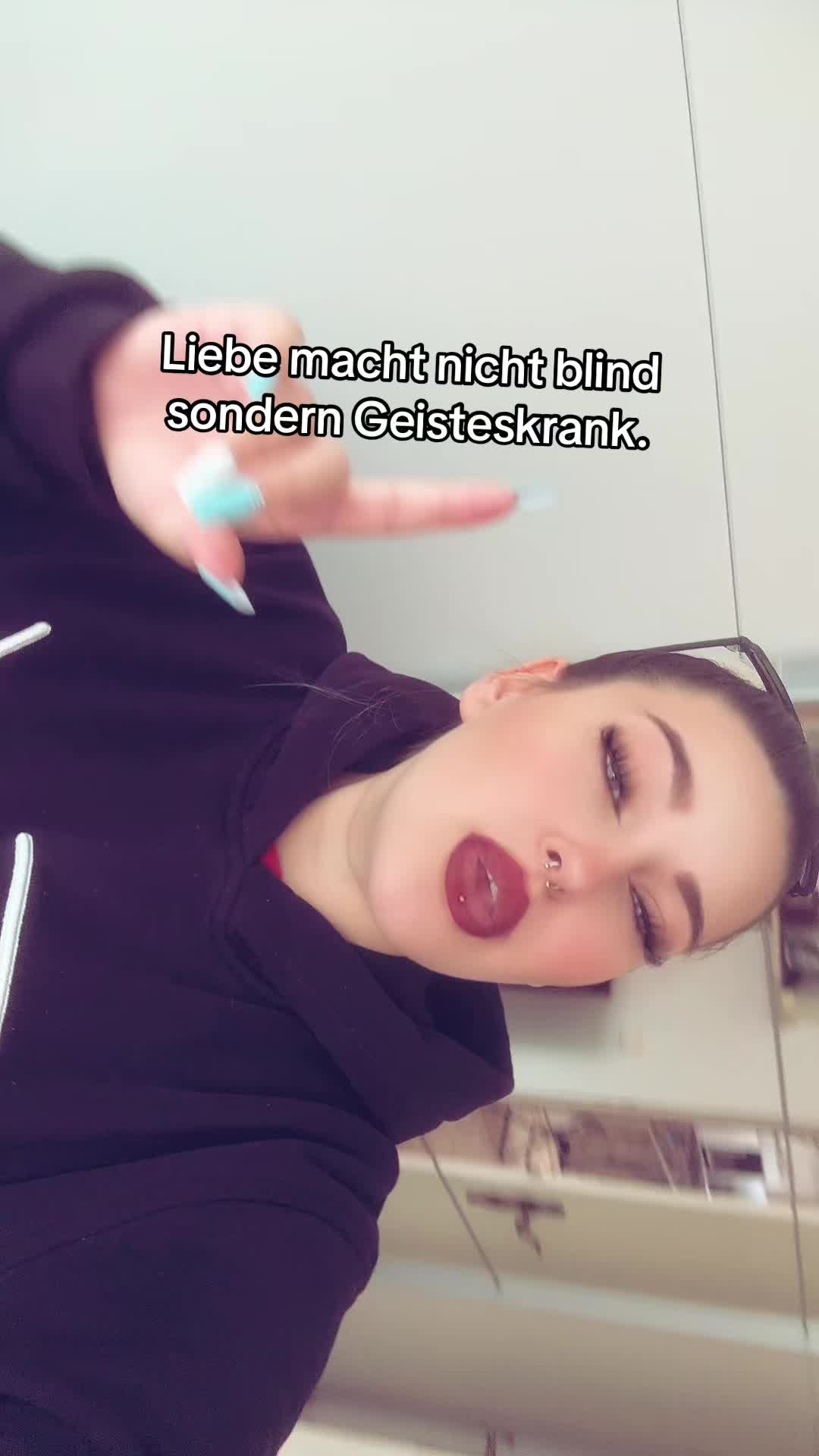 @chaos_queen_1201