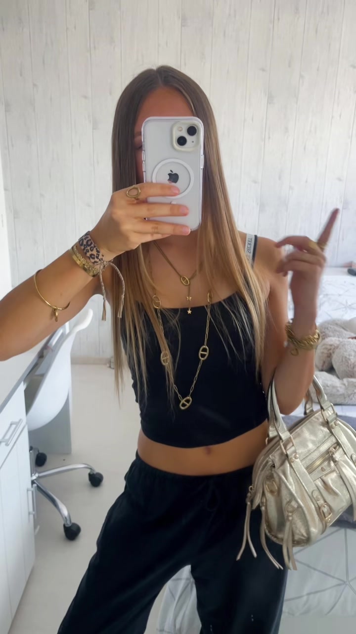 @£mm!€