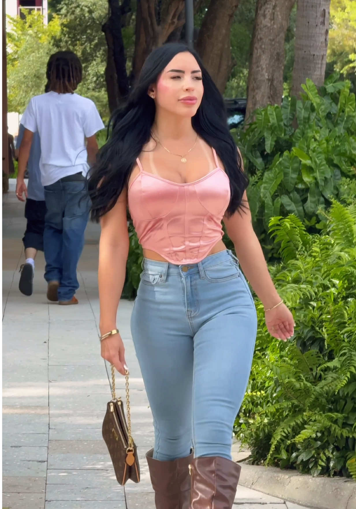 @Sabrina