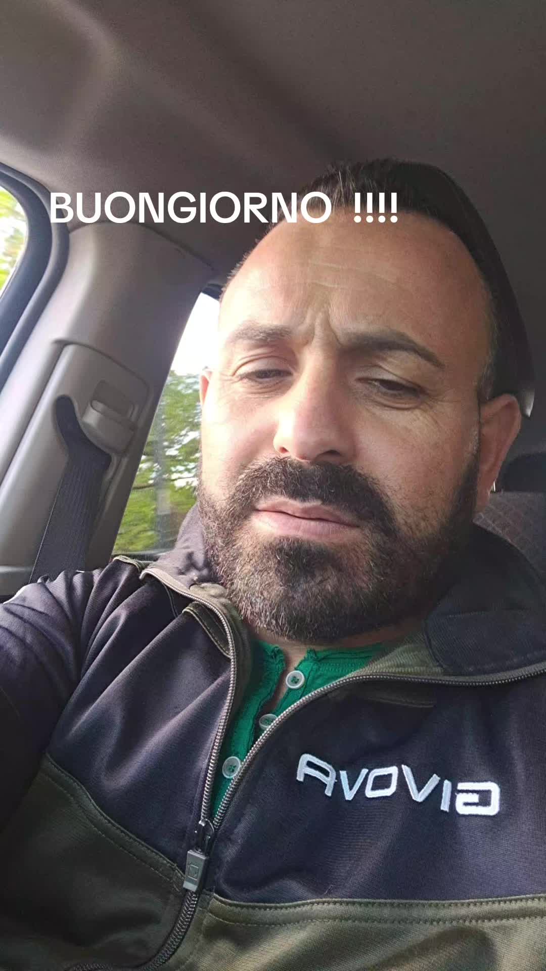 @Nellosss