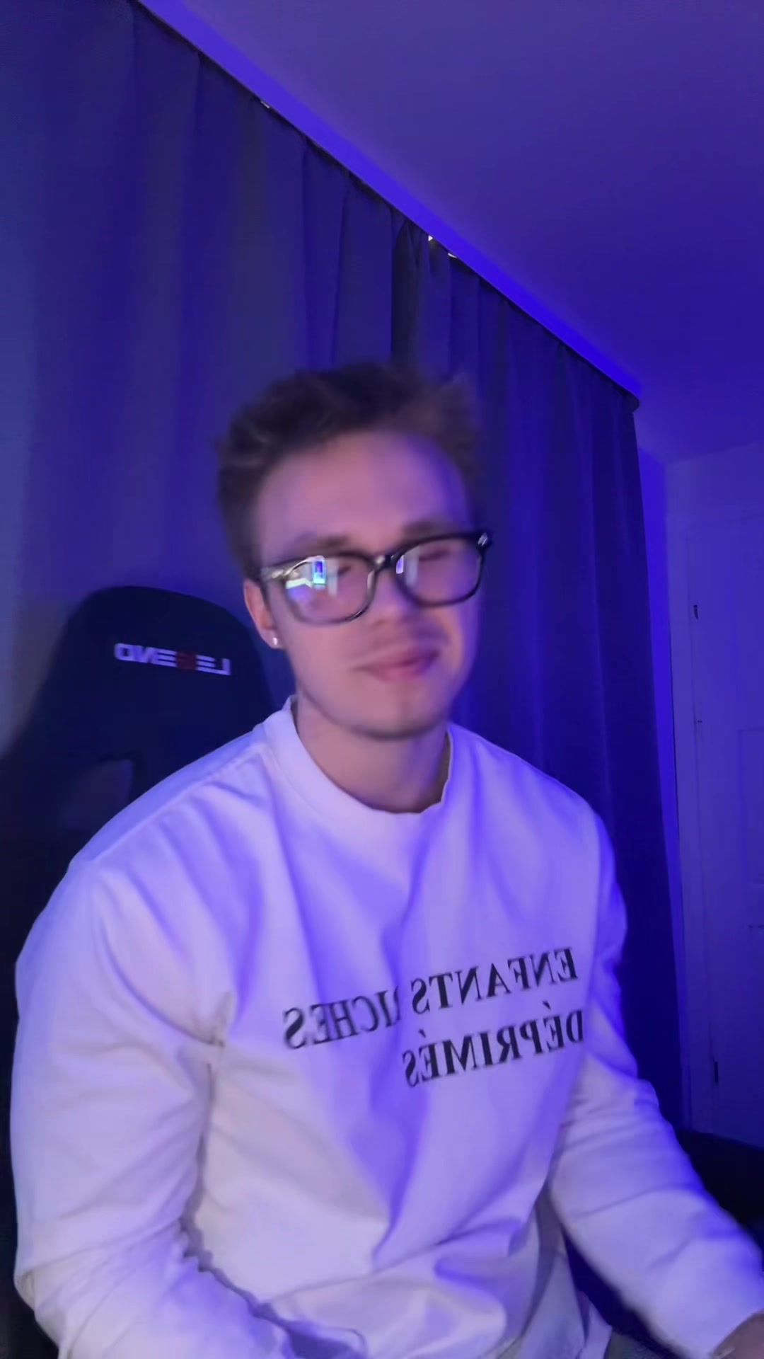 @Bolą