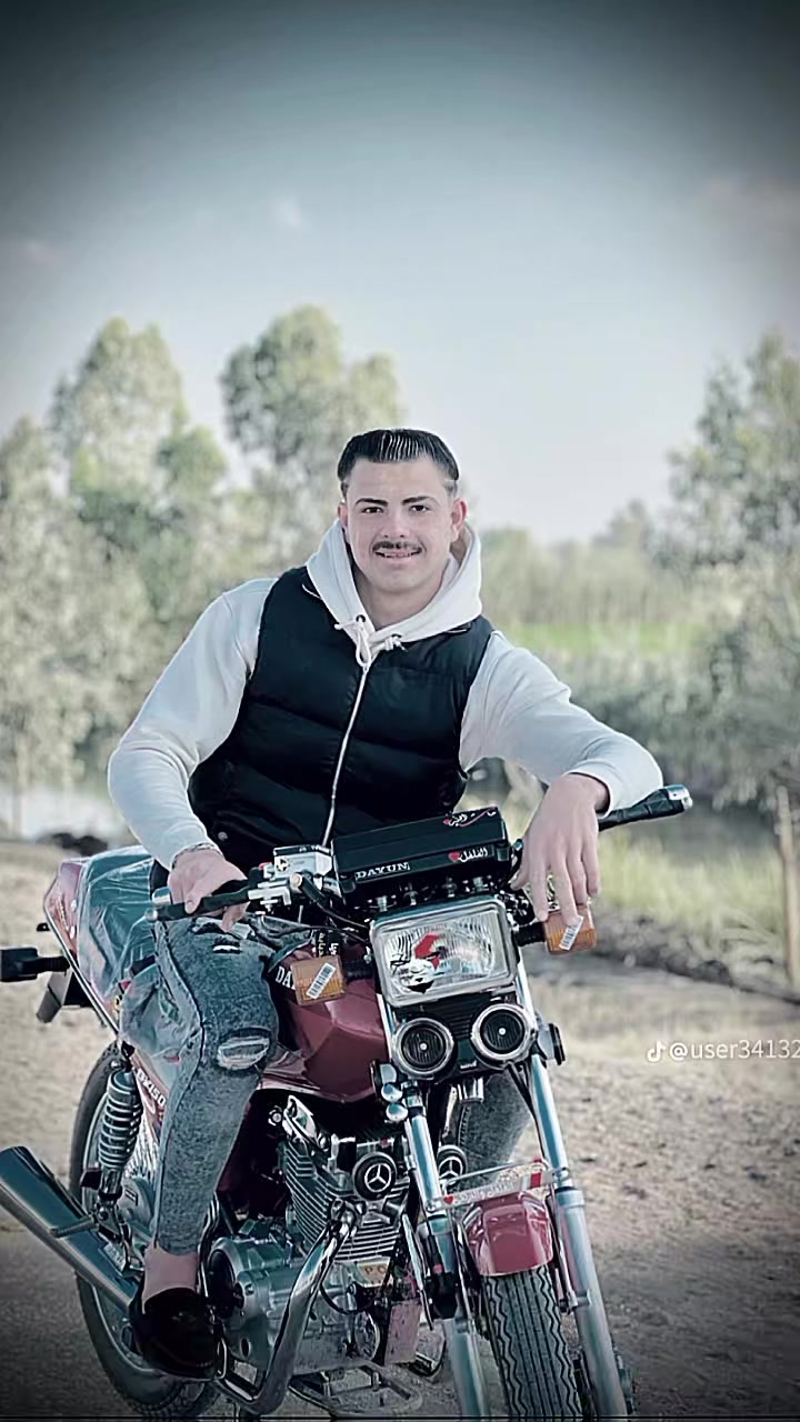 @انت اللي في القلب يا زيتونه 💔