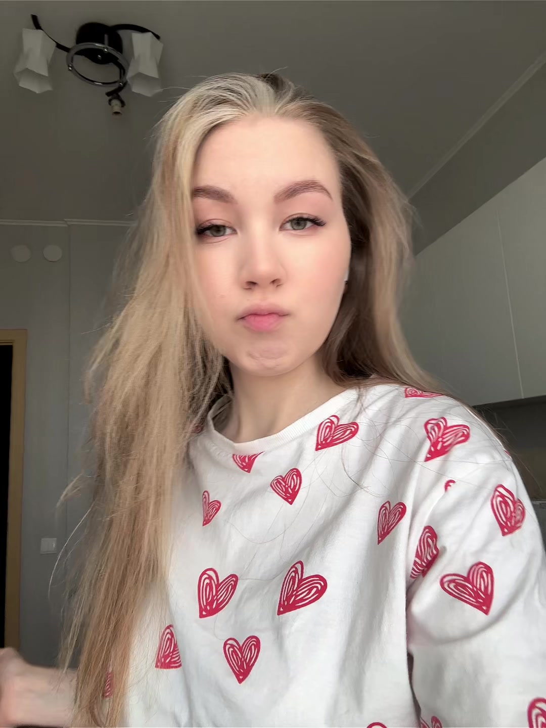 @❤️:>❤️