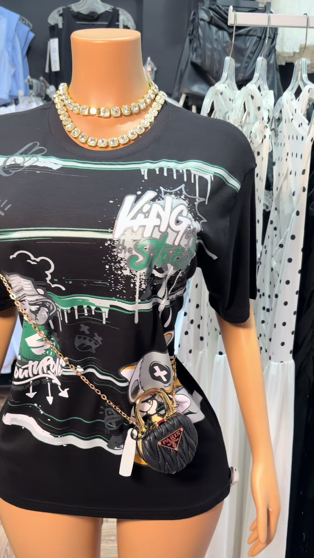@Laclothingsanjuan