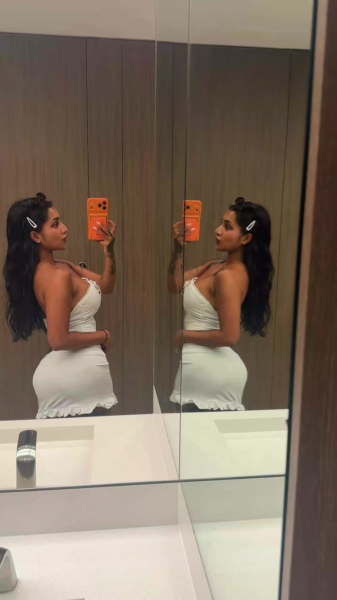 @yasmiinakhannn