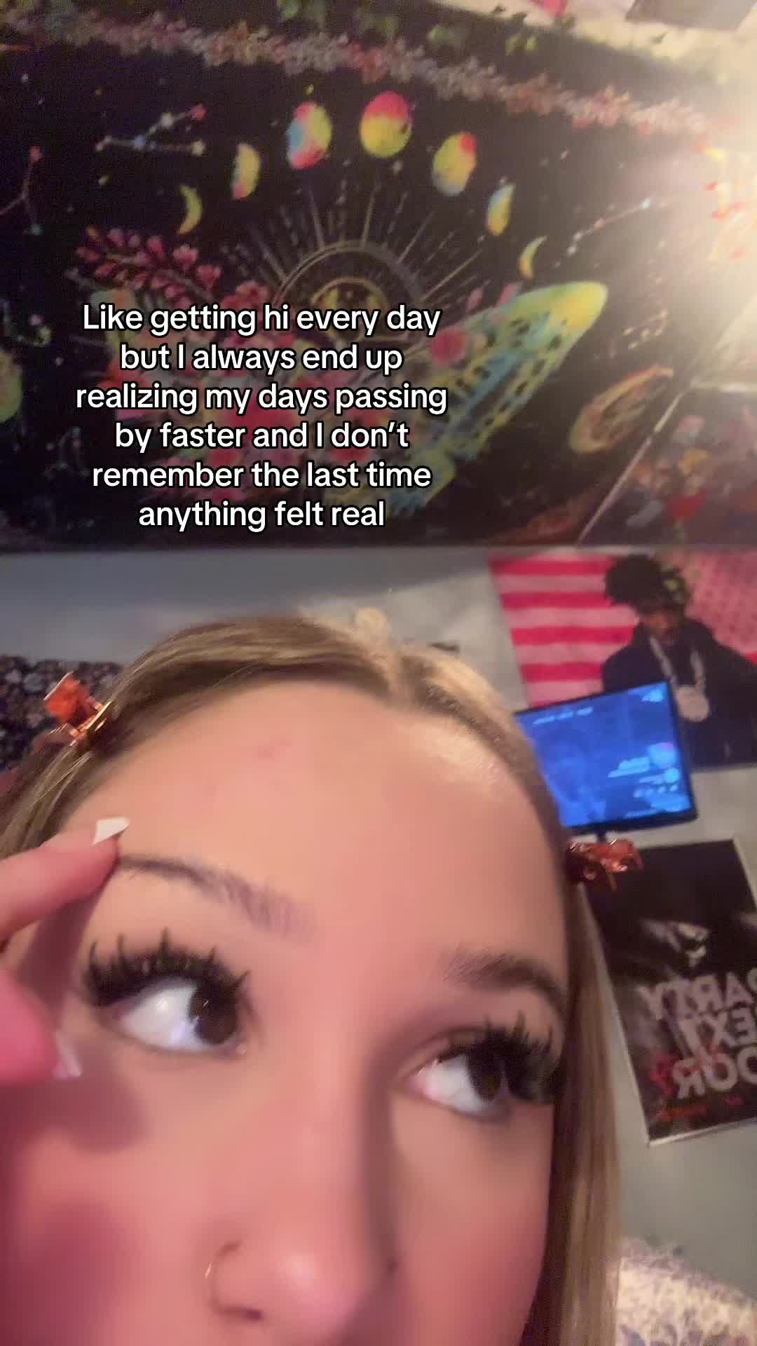 @???