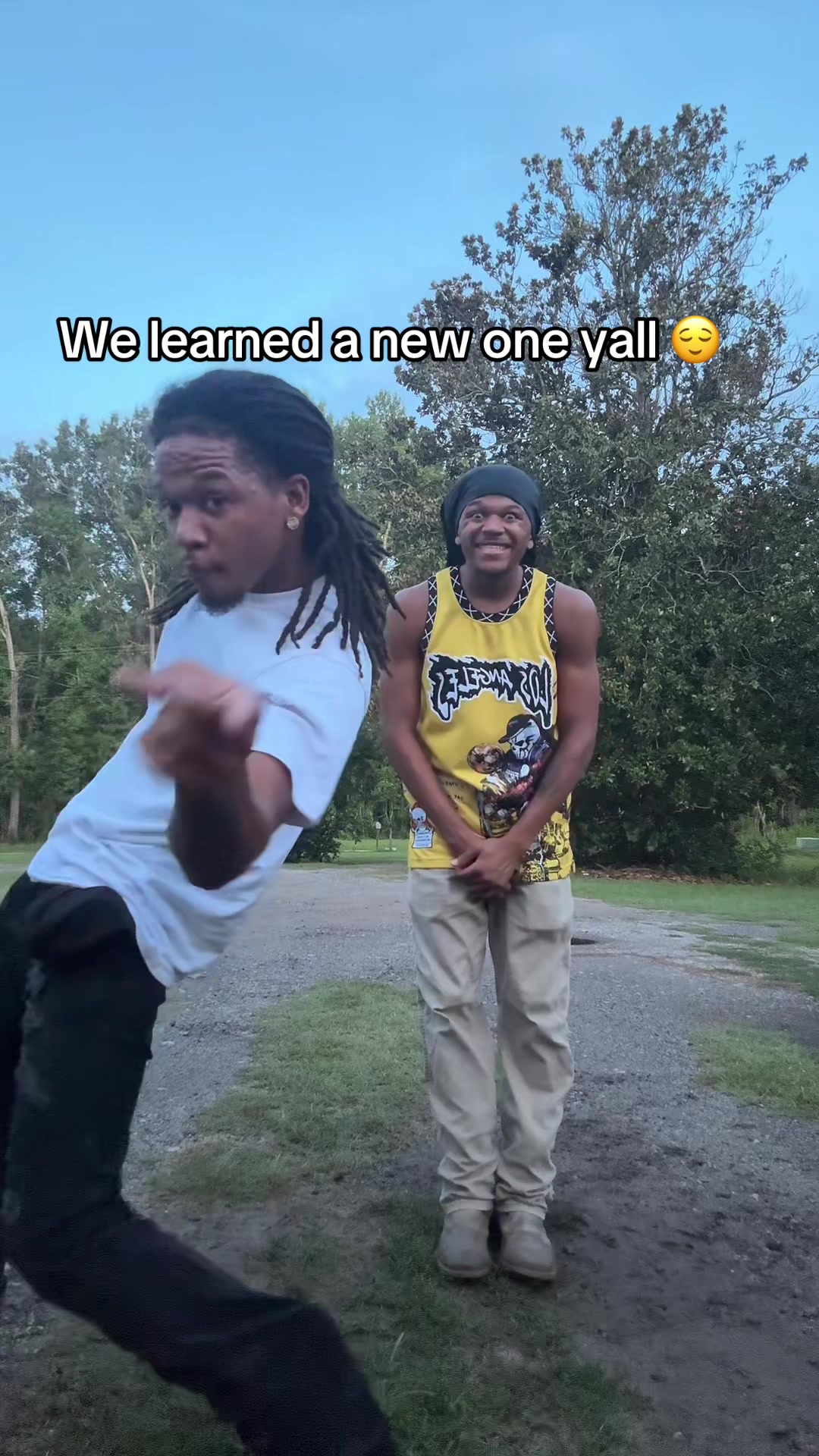 @Ghettotwins_