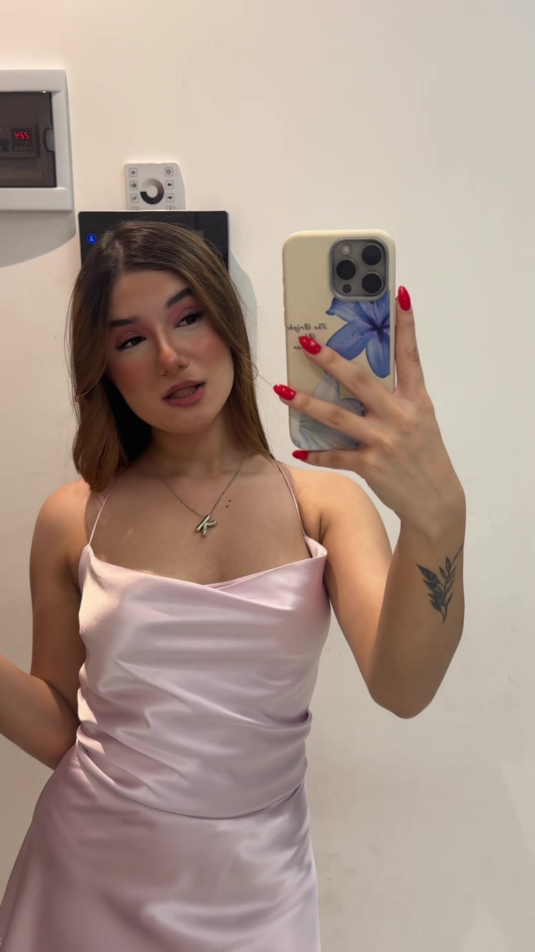 @KiKi