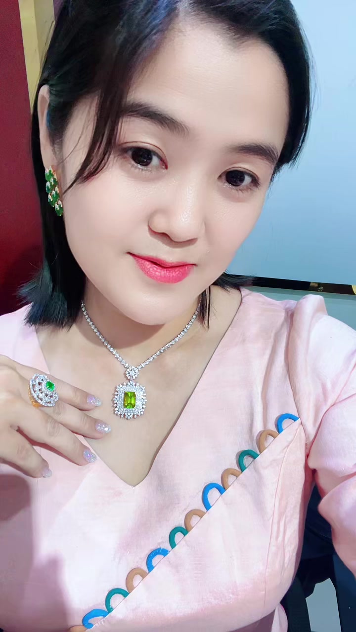 @Lae Thiri Aung Jewelry