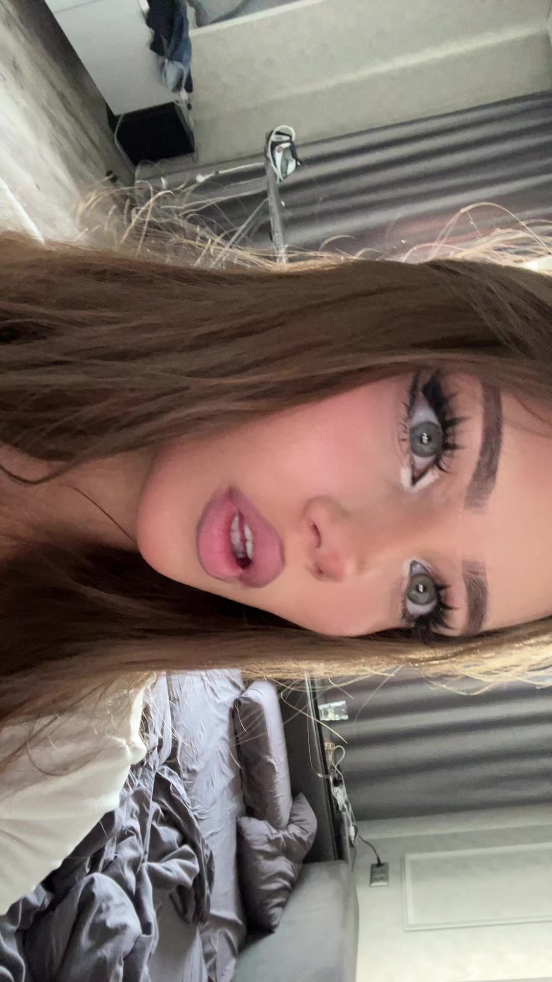 @arishka1_11