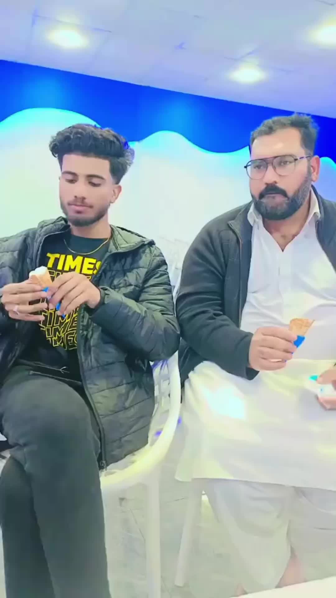 @umzz 👑
