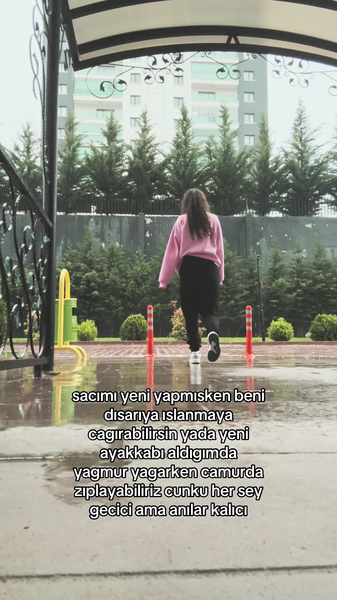 @𝐝𝐚𝐩𝐡𝐧𝐞