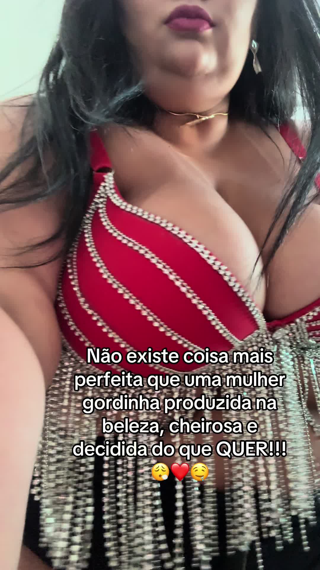 @Juliane Dias Plus size