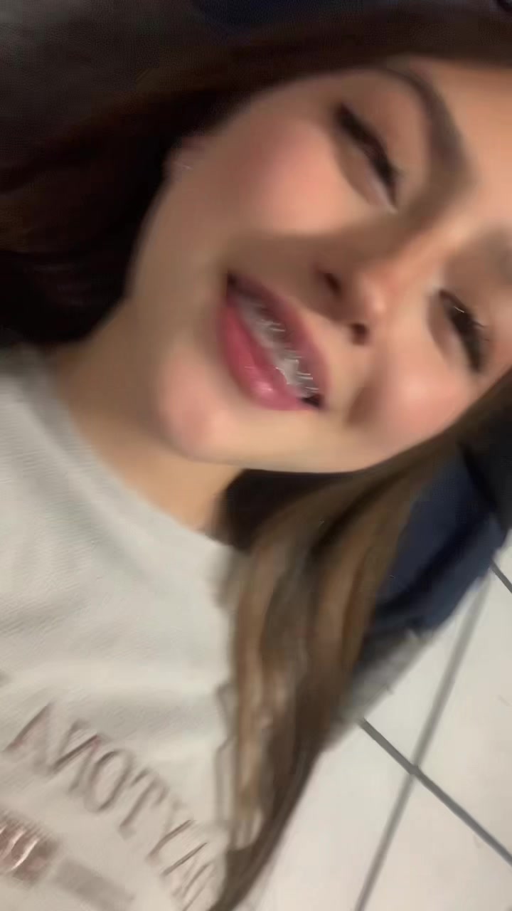 @𝓔𝓿𝓮 🍓