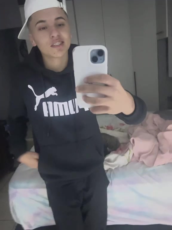 @menochefee77