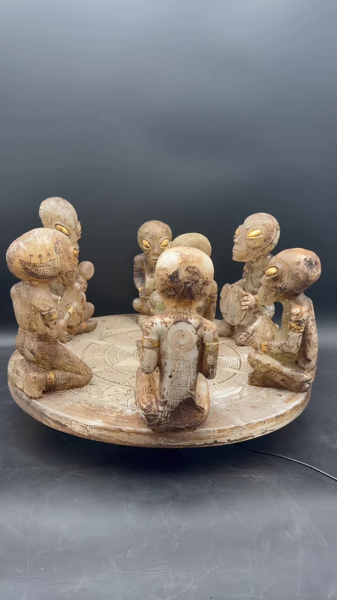 @Aliencarvings