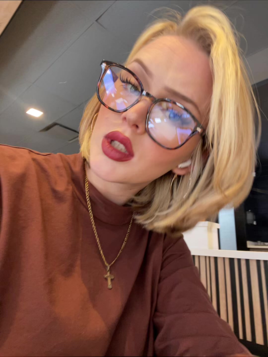 @anacruser_
