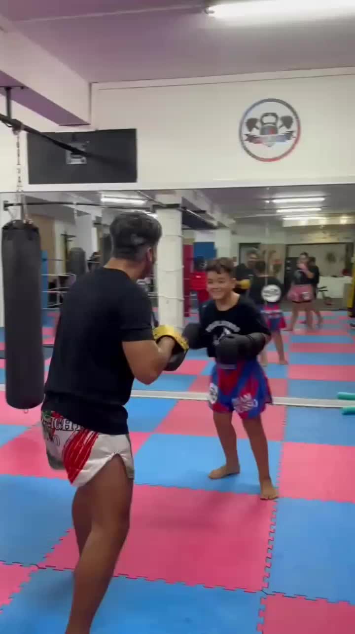 @Cross Fight Russo