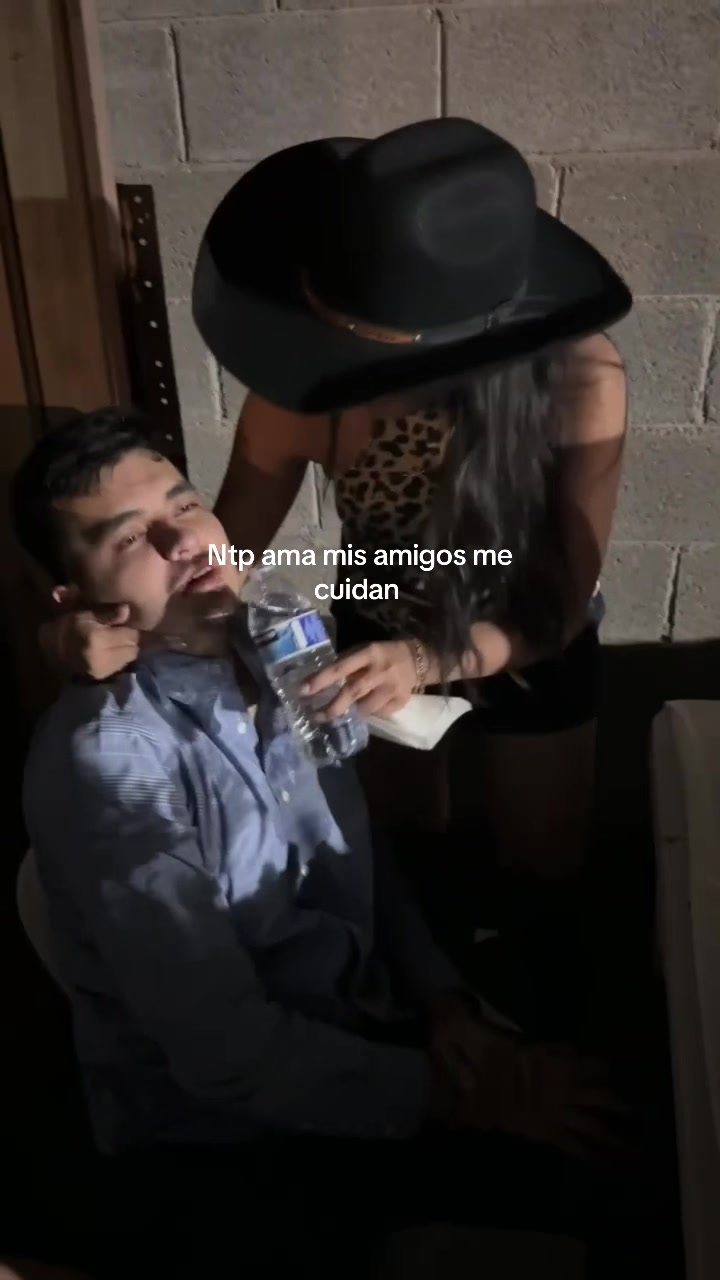 @Sara María