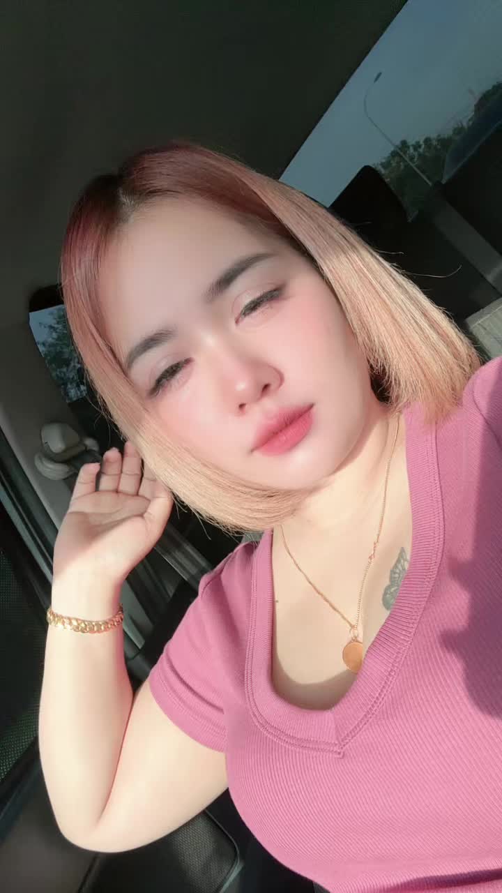 @qυєєηη_єукα👑