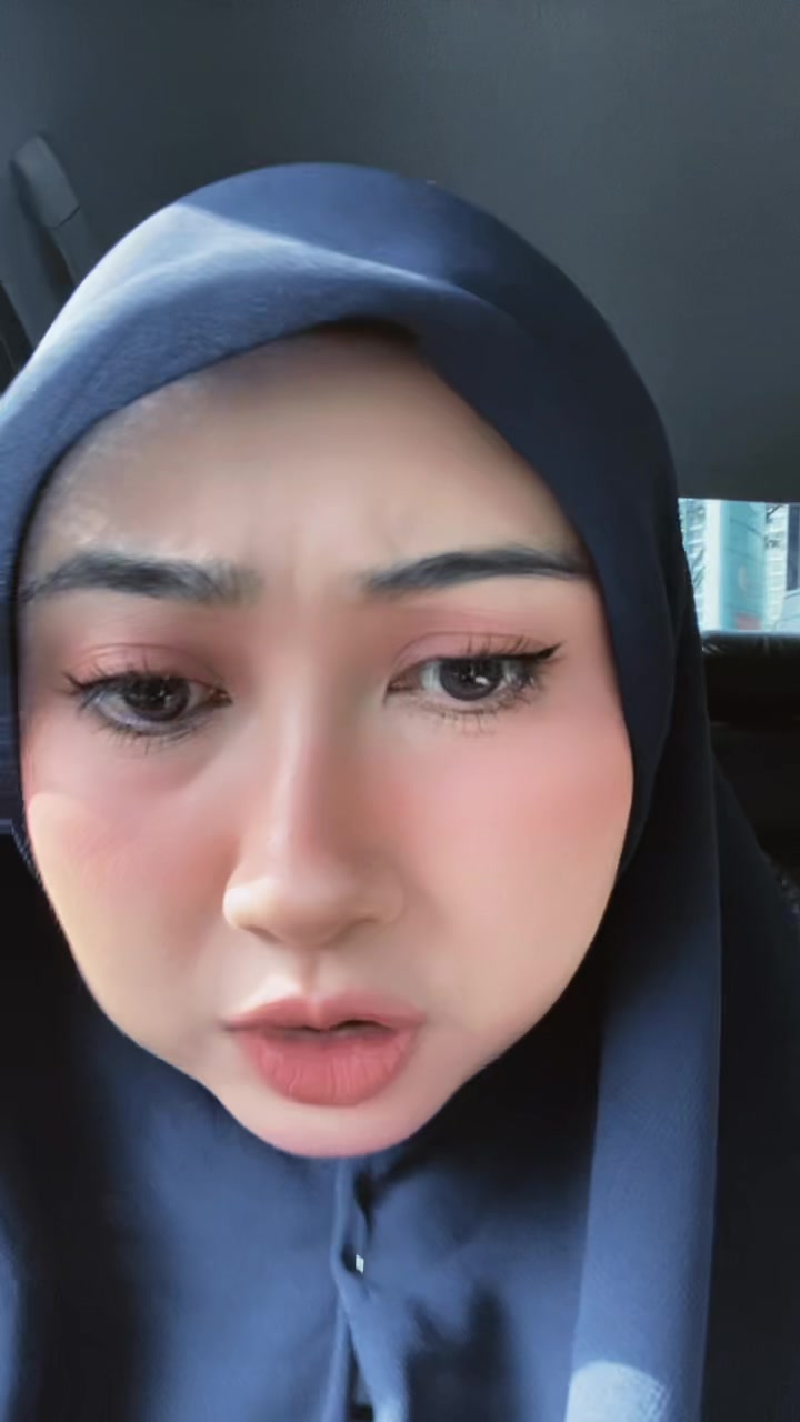 @bukanFatin