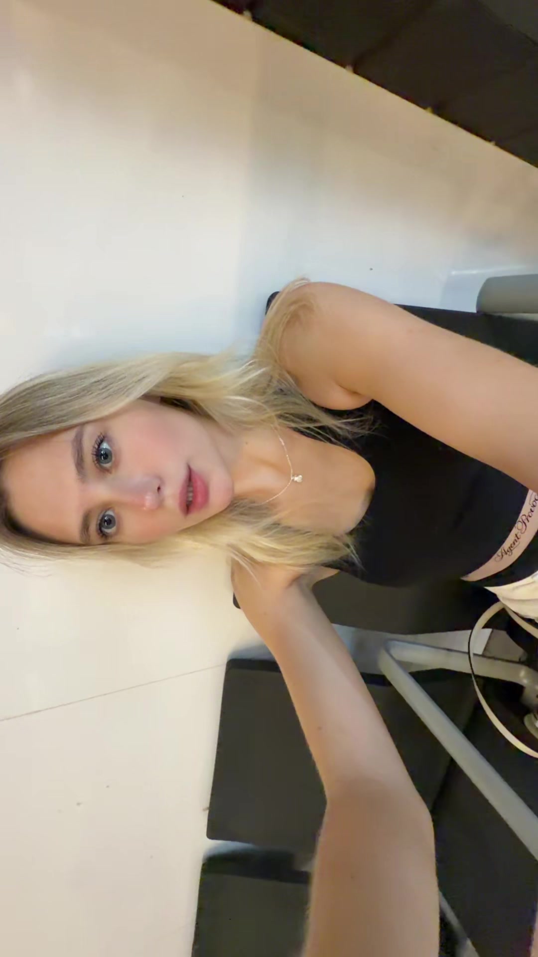 @Виктория