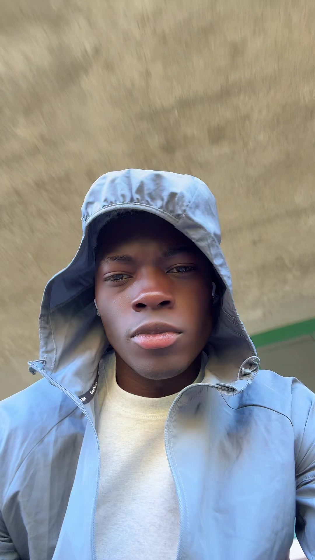 @LilCr