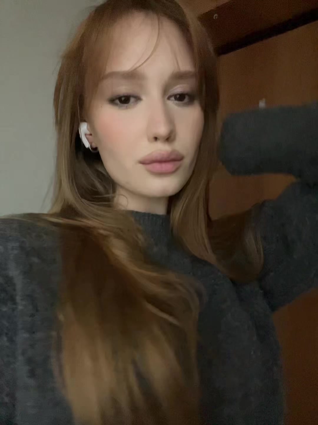 @u