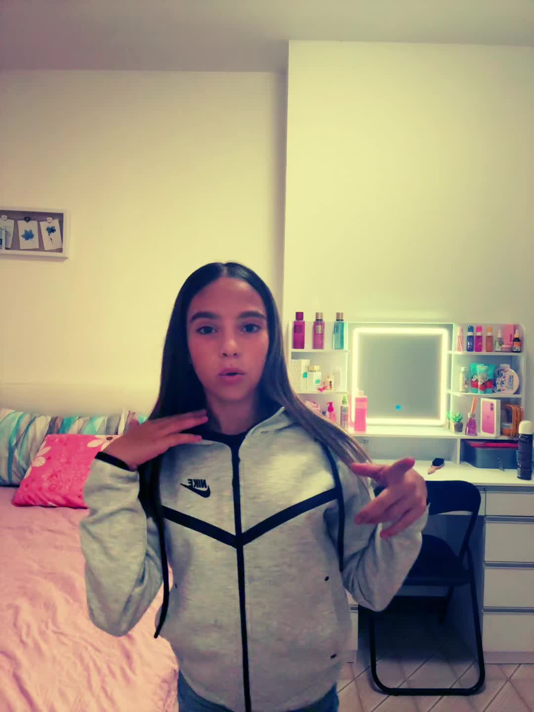 @𝟏𝟕