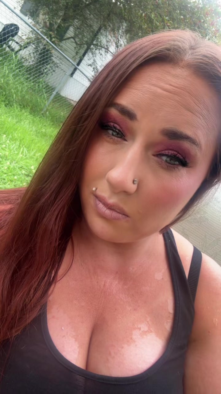 @Danigurl