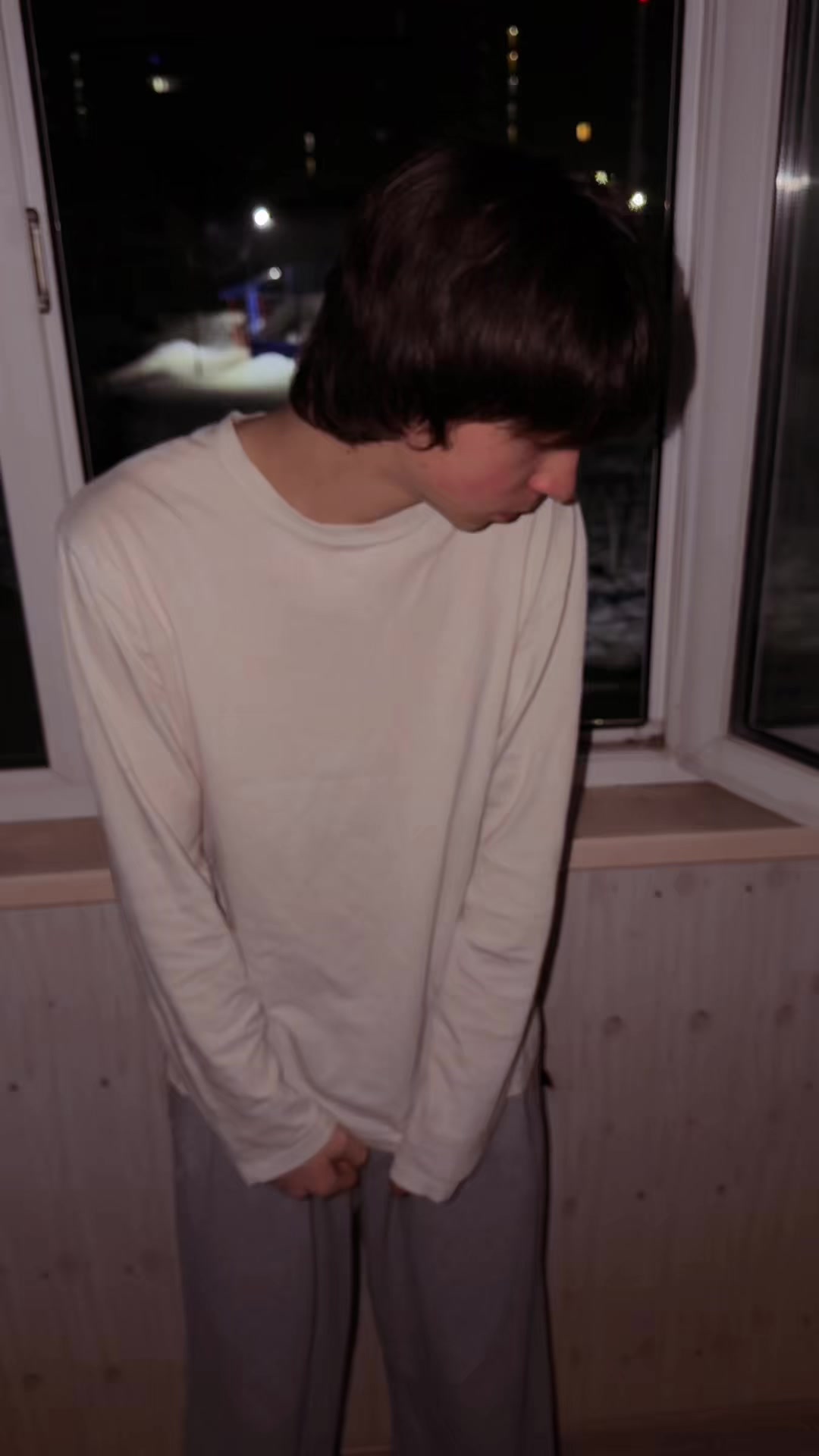 @.com