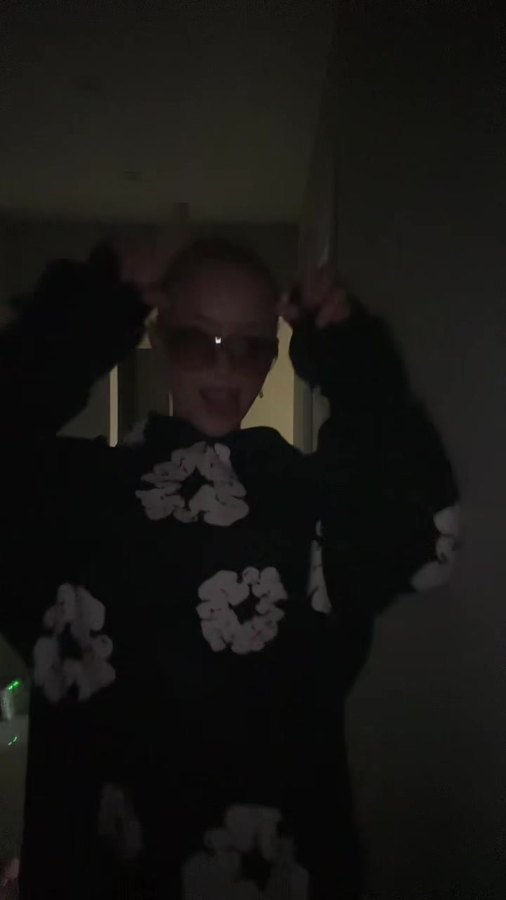 @ariana
