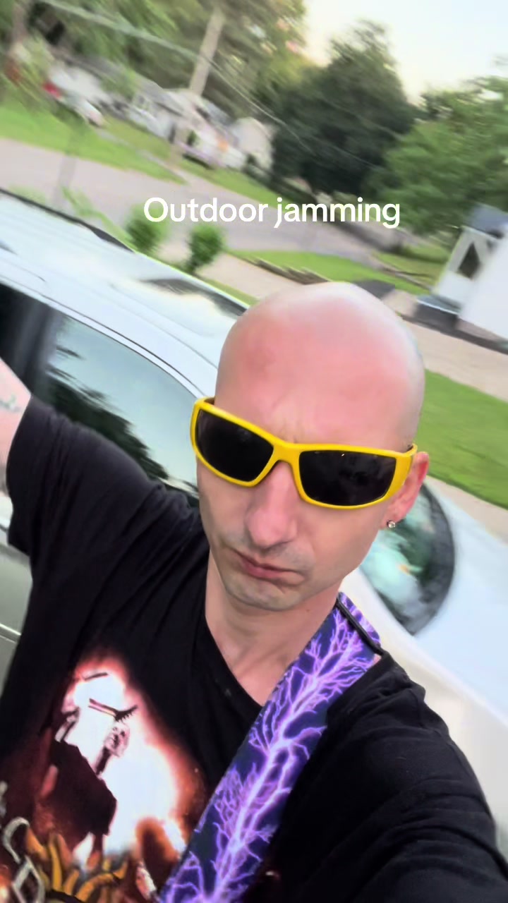 @kevinelseg