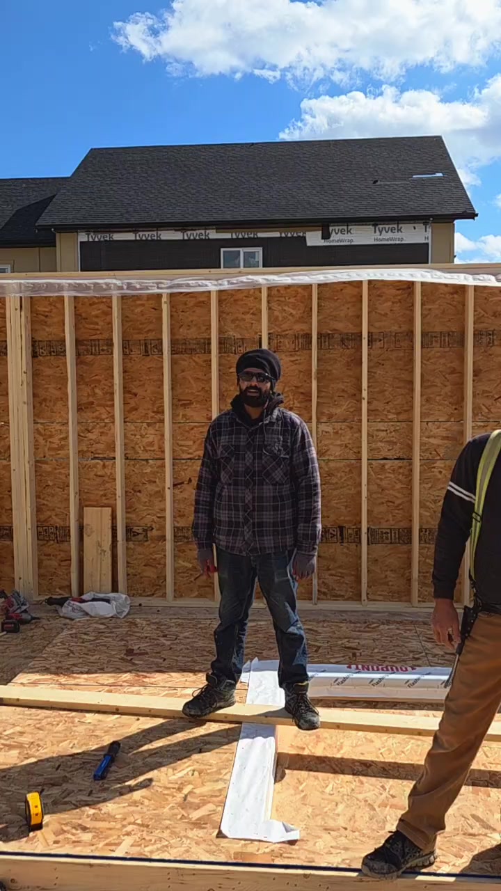 @Sarbjeet P🇨🇦