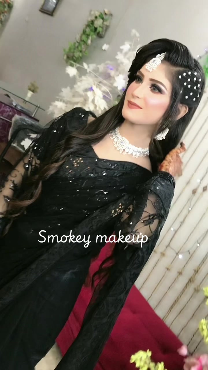 @Ayesha parlour